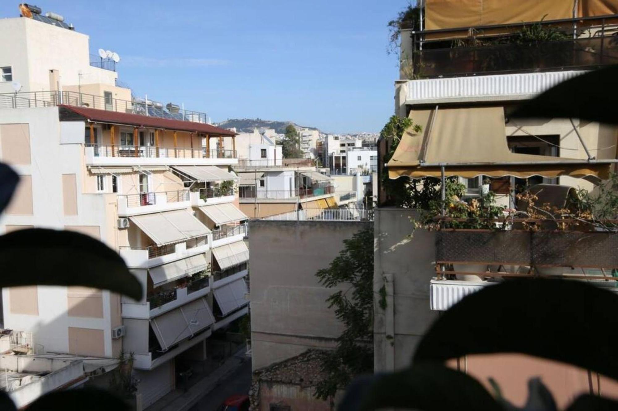 Apartamento Penthouse Lux Flat With 2 Bd Next To Larissis Atenas Exterior foto